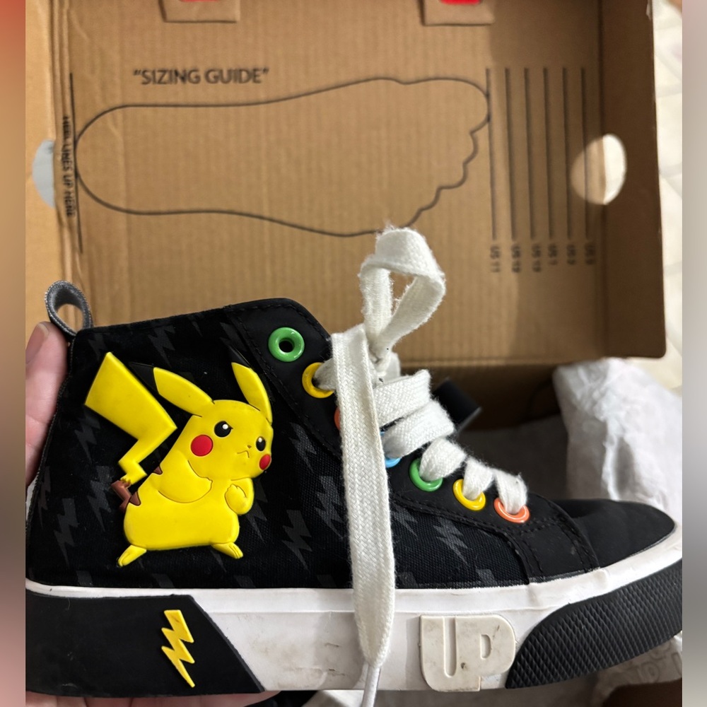 Pokémon High-Top Sneakers (Converse Style) Pikachu,Bulbasaur,Charmander,Squirtle